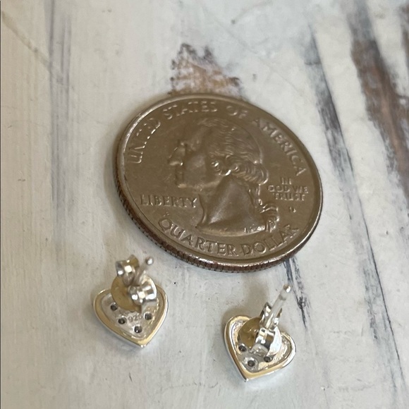 Stamped 925 petite pave CZ heart studs - Picture 5 of 6